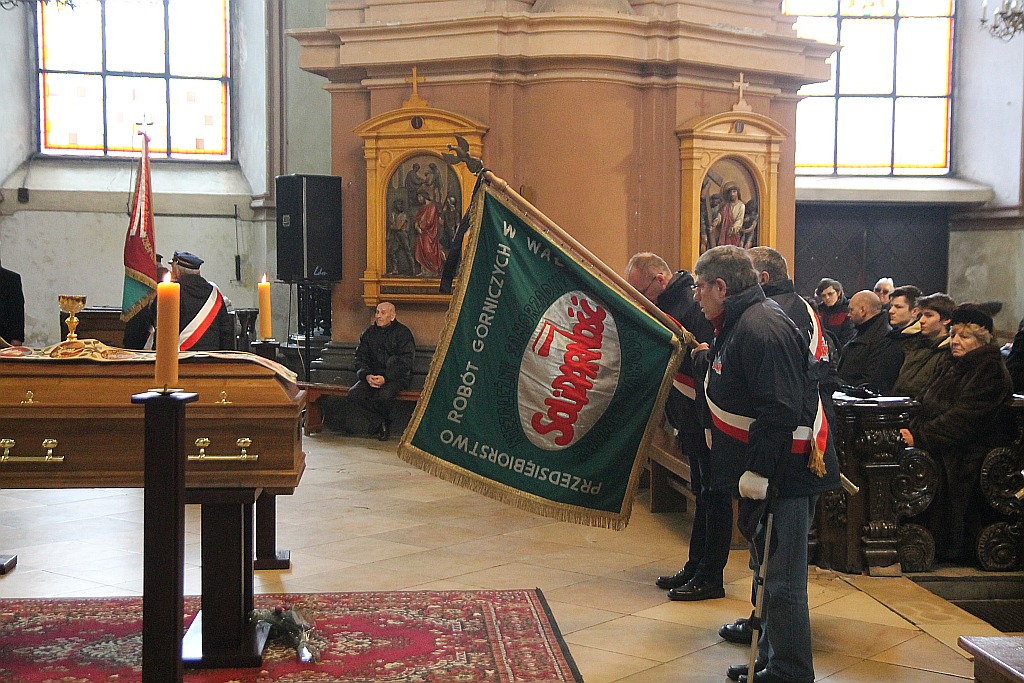 Uroczystości pogrzebowe księdza biskupa Tadeusza Rybaka cz1