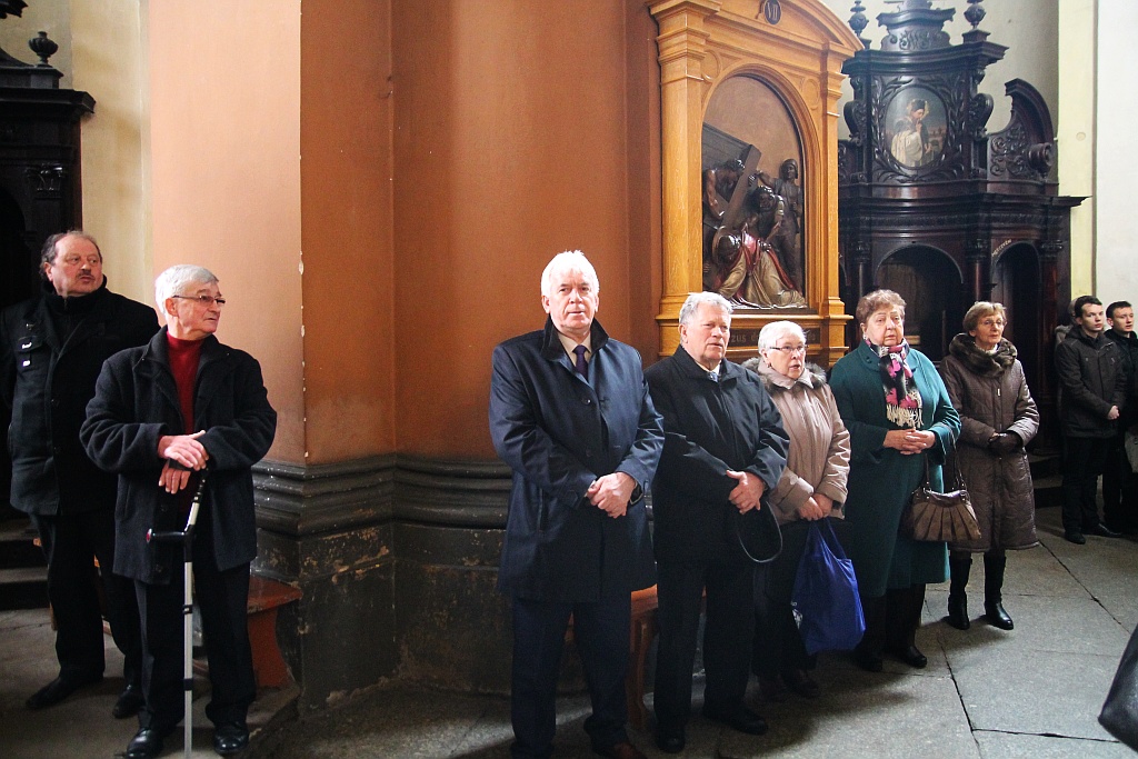 Uroczystości pogrzebowe księdza biskupa Tadeusza Rybaka cz1