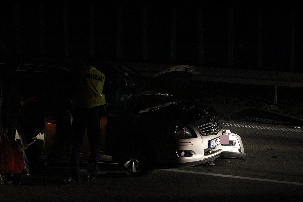 Śmiertelne potrącenie na A4. Autostrada jest zablokowany.
