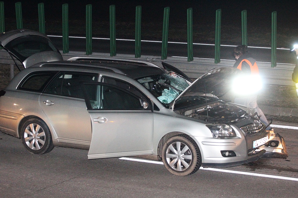Śmiertelne potrącenie na A4. Autostrada jest zablokowany.
