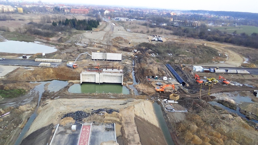 Zobaczcie, co się dzieje na placu budowy drogi ekspresowej S3