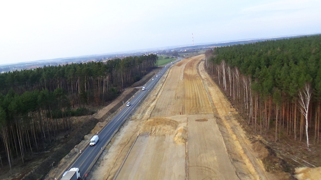 Zobaczcie, co się dzieje na placu budowy drogi ekspresowej S3