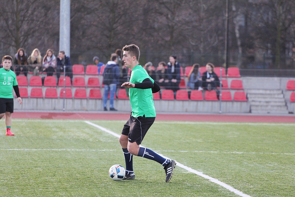 Piłkarskie derby: Uczniowie II LO w końcu lepsi od I LO