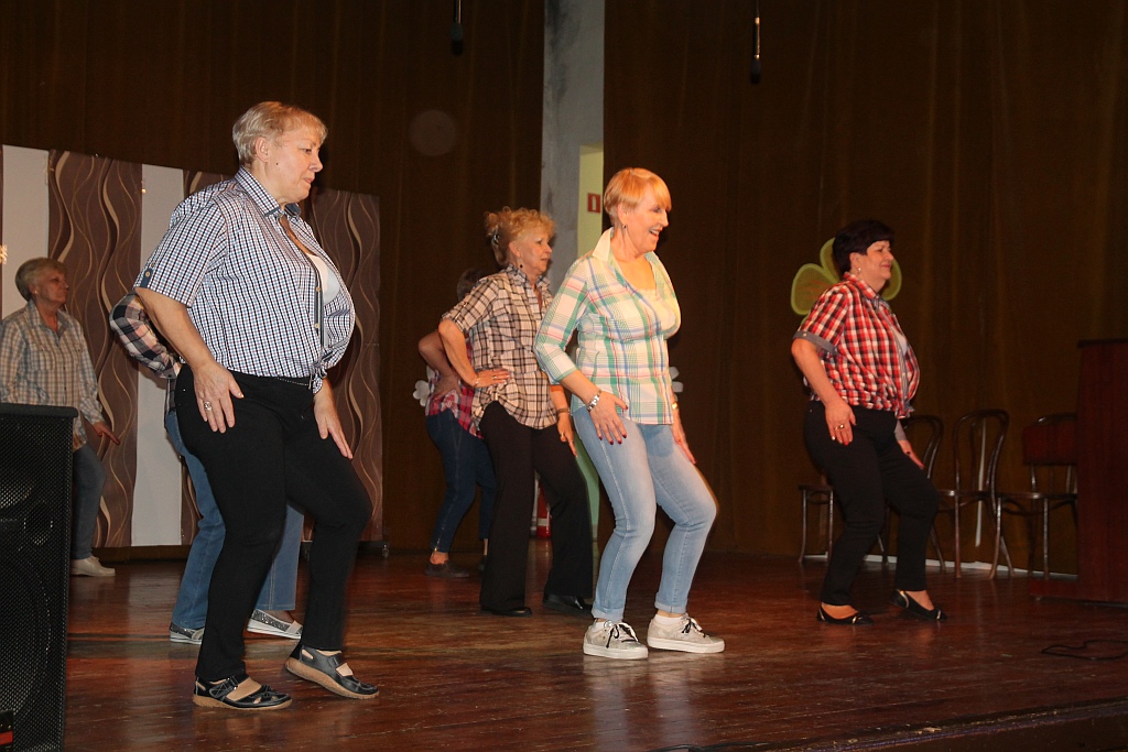 Kobiety małe i duże ze Spółdzielczego Domu Kultury Atrium