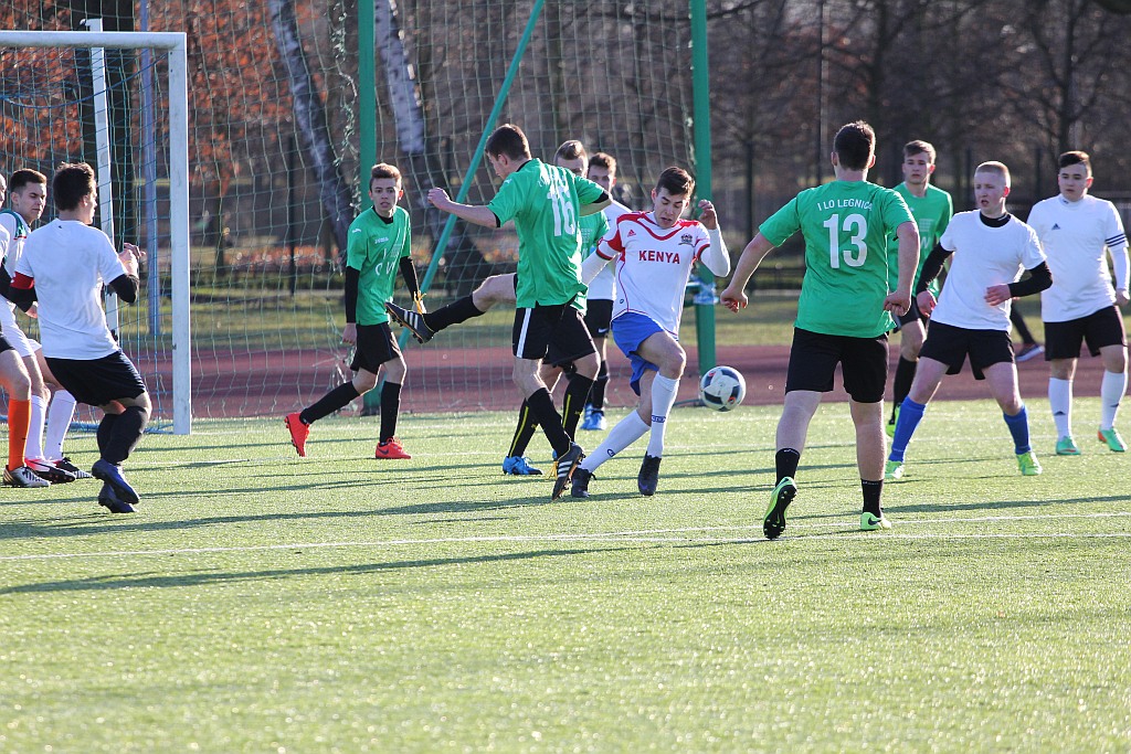Piłkarskie derby: Uczniowie II LO w końcu lepsi od I LO