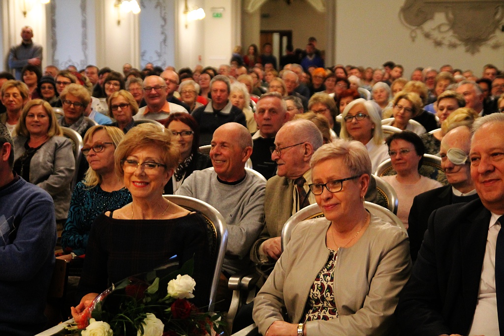 Ponad czterysta osób na spotkaniu z Szewachem Weissem