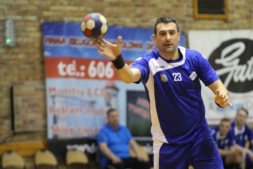 Piłkarze ręczni Siódemki Miedź Legnica lepsi od Olimpu Grodków
