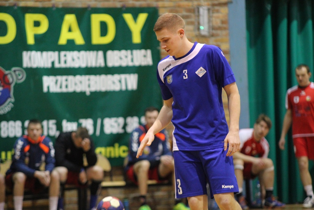 Piłkarze ręczni Siódemki Miedź Legnica lepsi od Olimpu Grodków