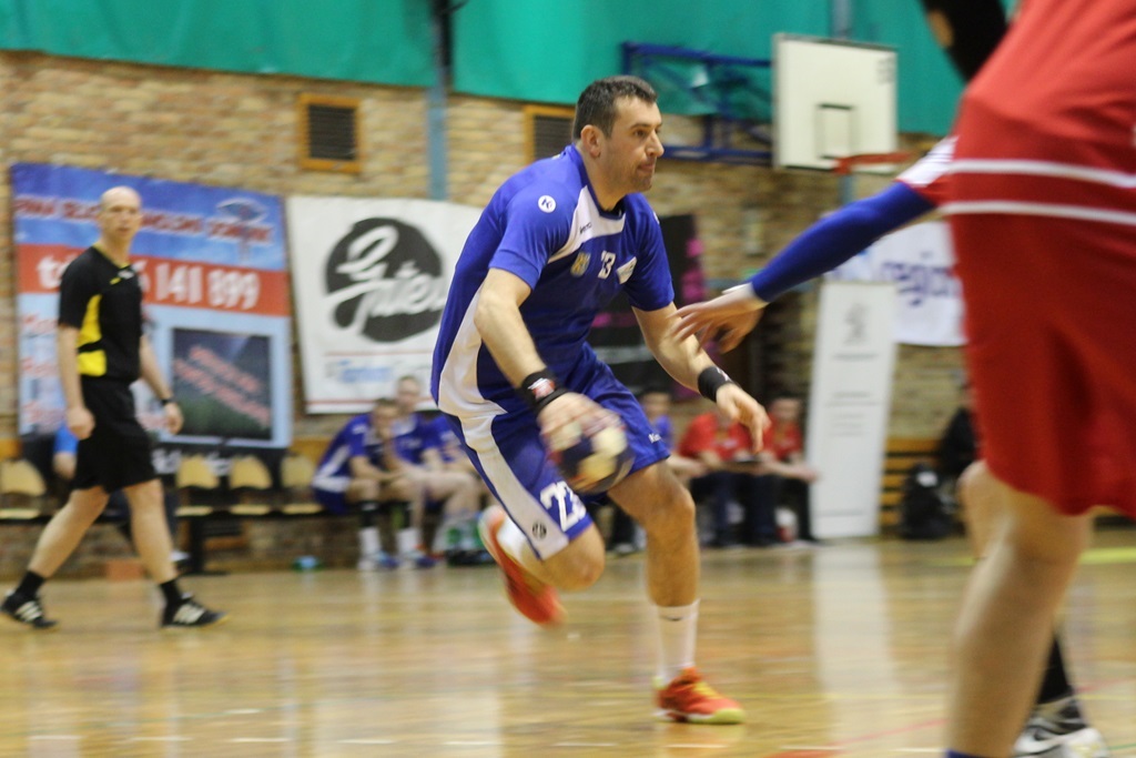 Piłkarze ręczni Siódemki Miedź Legnica lepsi od Olimpu Grodków