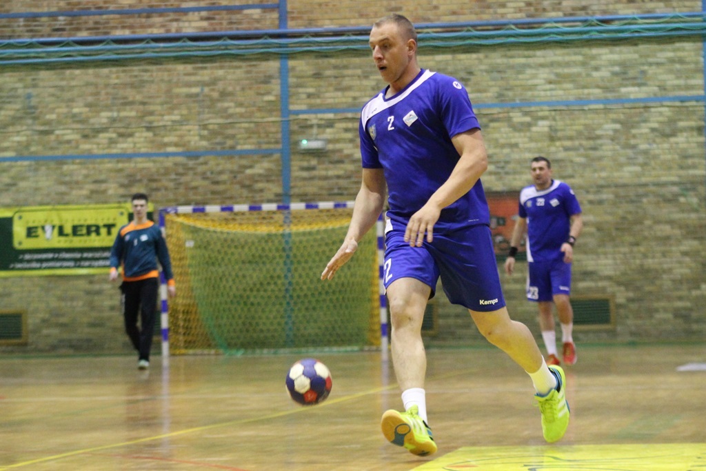 Piłkarze ręczni Siódemki Miedź Legnica lepsi od Olimpu Grodków