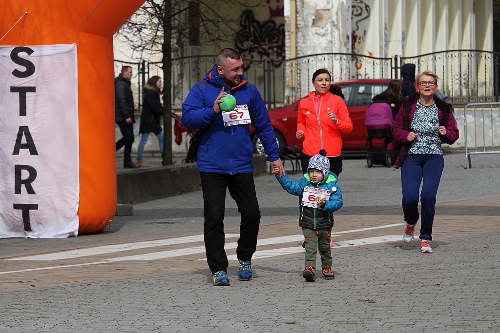 W parku biegają dla podopiecznych Stowarzyszenia Otwórz Serce