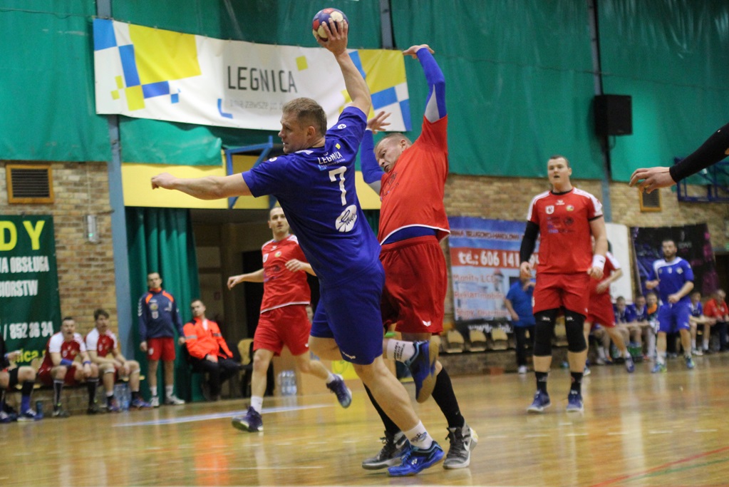 Piłkarze ręczni Siódemki Miedź Legnica lepsi od Olimpu Grodków