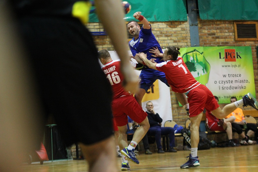 Piłkarze ręczni Siódemki Miedź Legnica lepsi od Olimpu Grodków