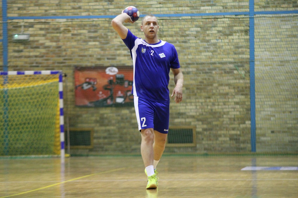 Piłkarze ręczni Siódemki Miedź Legnica lepsi od Olimpu Grodków