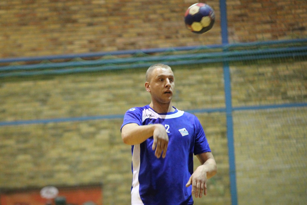 Piłkarze ręczni Siódemki Miedź Legnica lepsi od Olimpu Grodków
