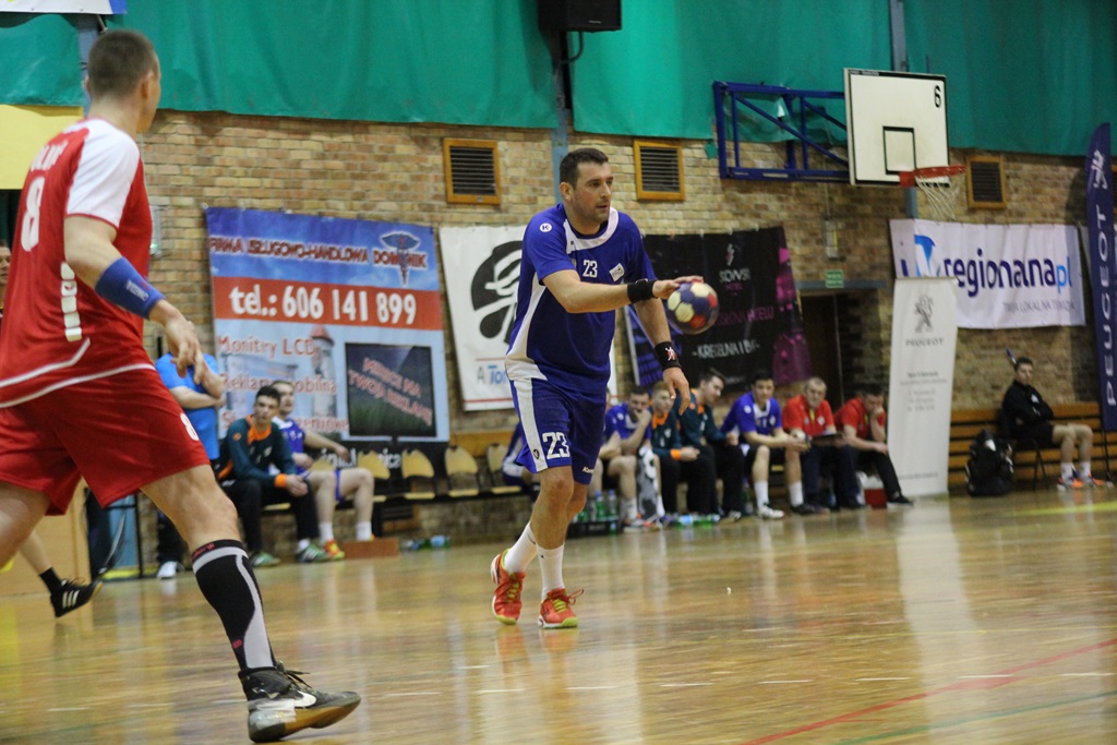 Piłkarze ręczni Siódemki Miedź Legnica lepsi od Olimpu Grodków