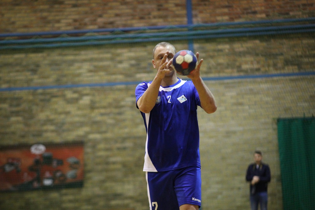 Piłkarze ręczni Siódemki Miedź Legnica lepsi od Olimpu Grodków