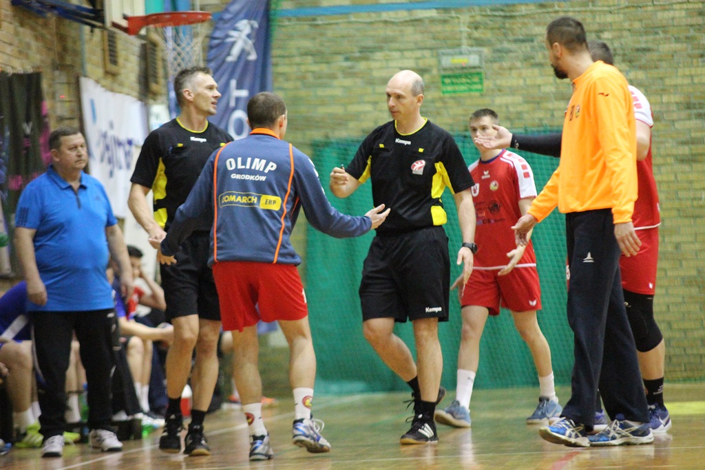 Piłkarze ręczni Siódemki Miedź Legnica lepsi od Olimpu Grodków