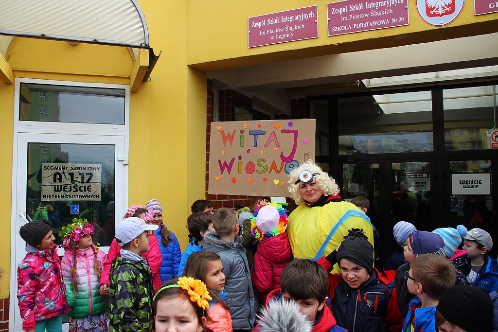 Uczniowie Zespołu Szkół Integracyjnych powitali wiosnę