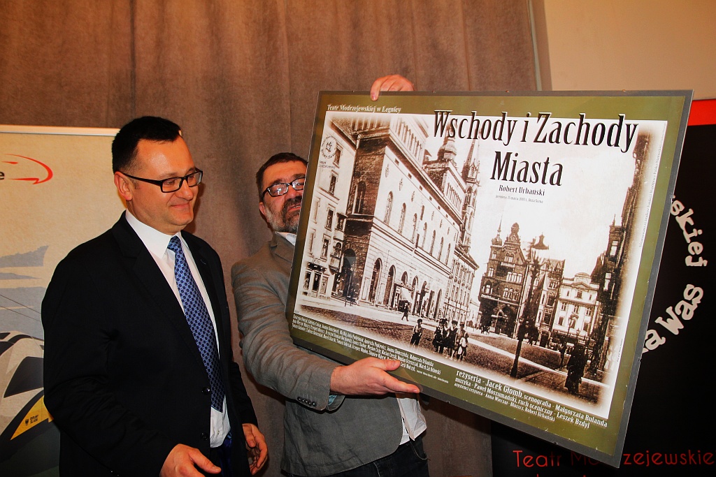 W Caffe Modjeska podpisano teatralno - kolejowe porozumienie