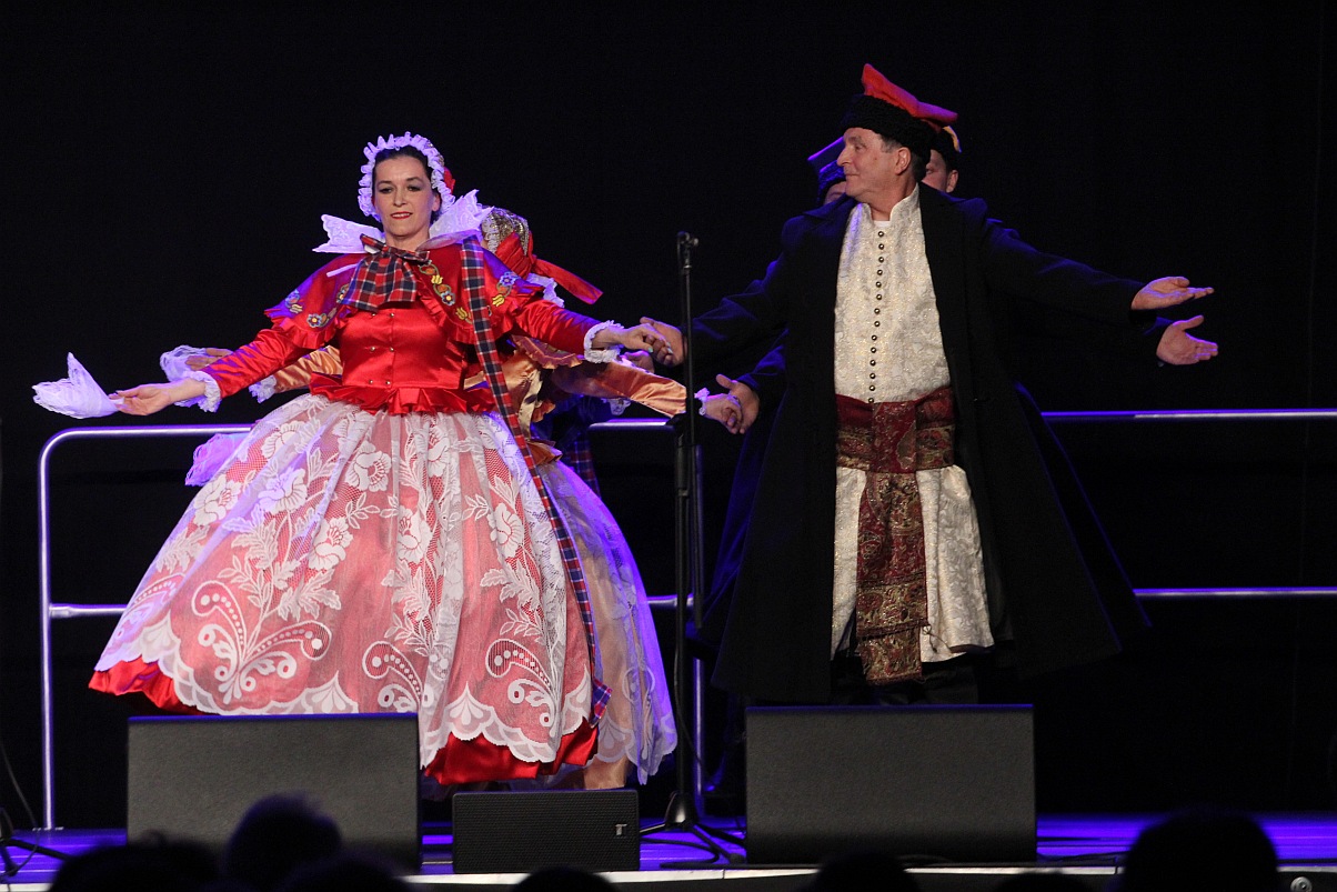 Koncert Charytatywny Legnickich Zespołów Folklorystycznych