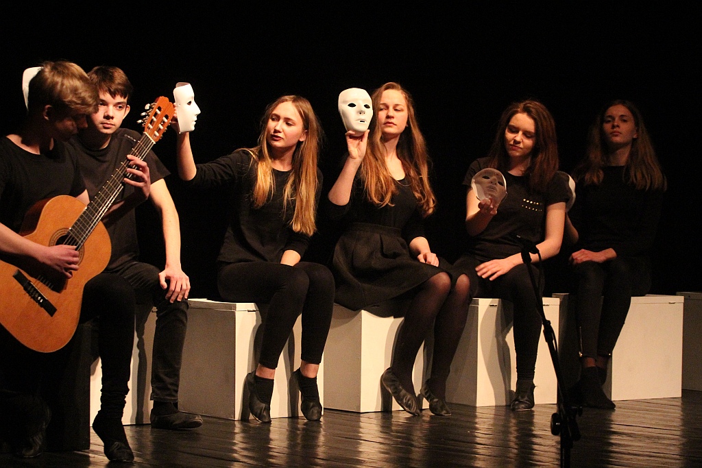 Dzień Teatru w Młodzieżowym Centrum Kultury w Legnicy