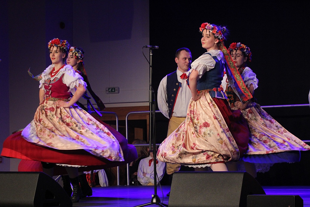 Koncert Charytatywny Legnickich Zespołów Folklorystycznych