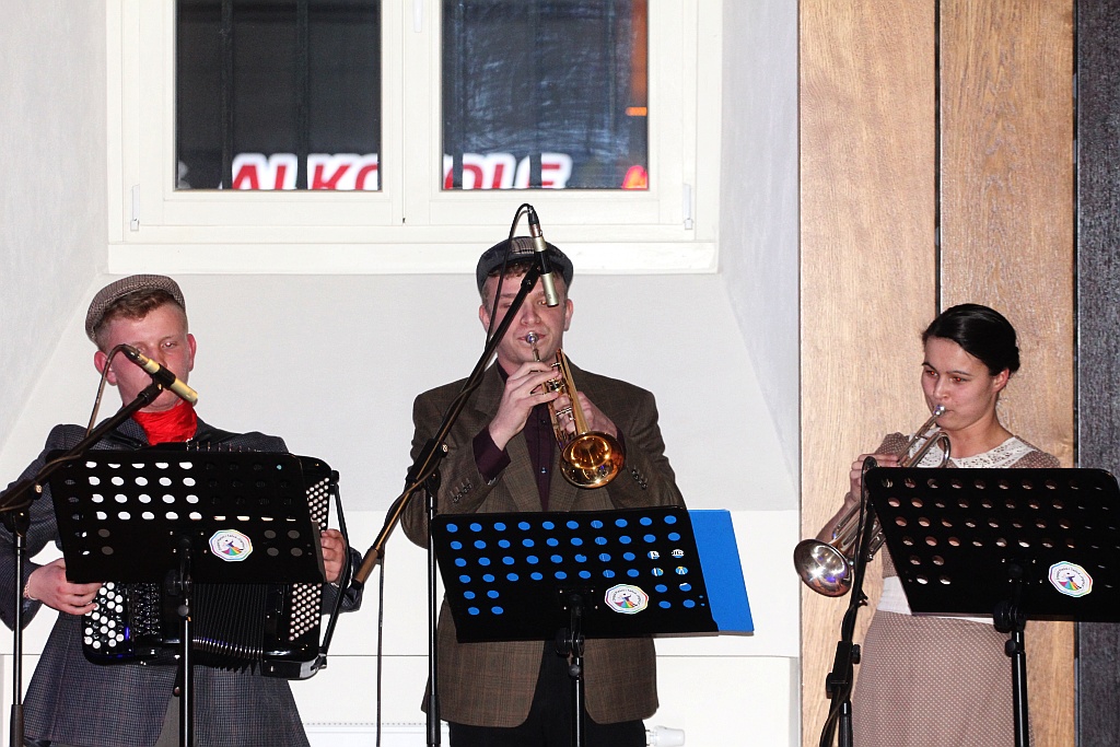 Koncert Charytatywny Legnickich Zespołów Folklorystycznych