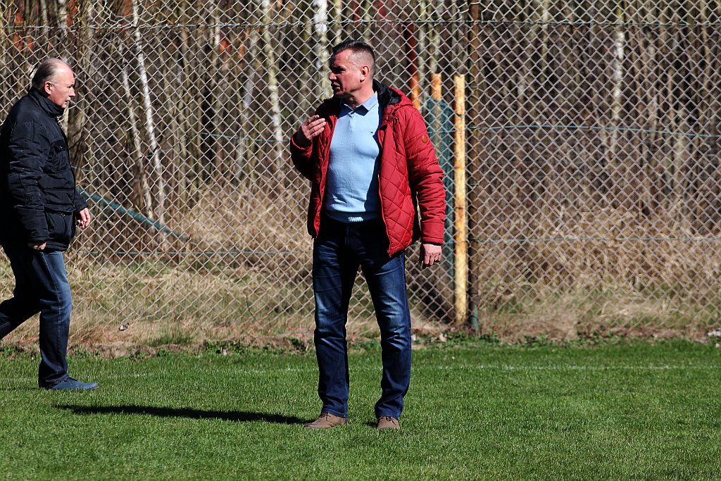 Piłkarze Konfeksu przywieźli z Kochlic do Legnicy tylko punkt