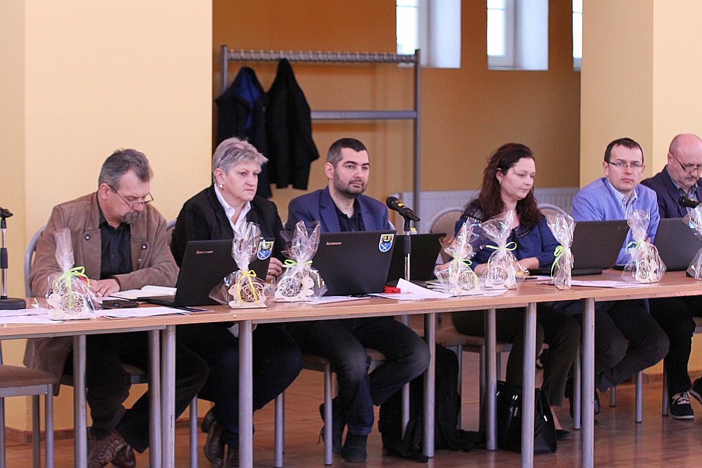 W Legnickim Polu odbyła się marcowa sesja rady gminy