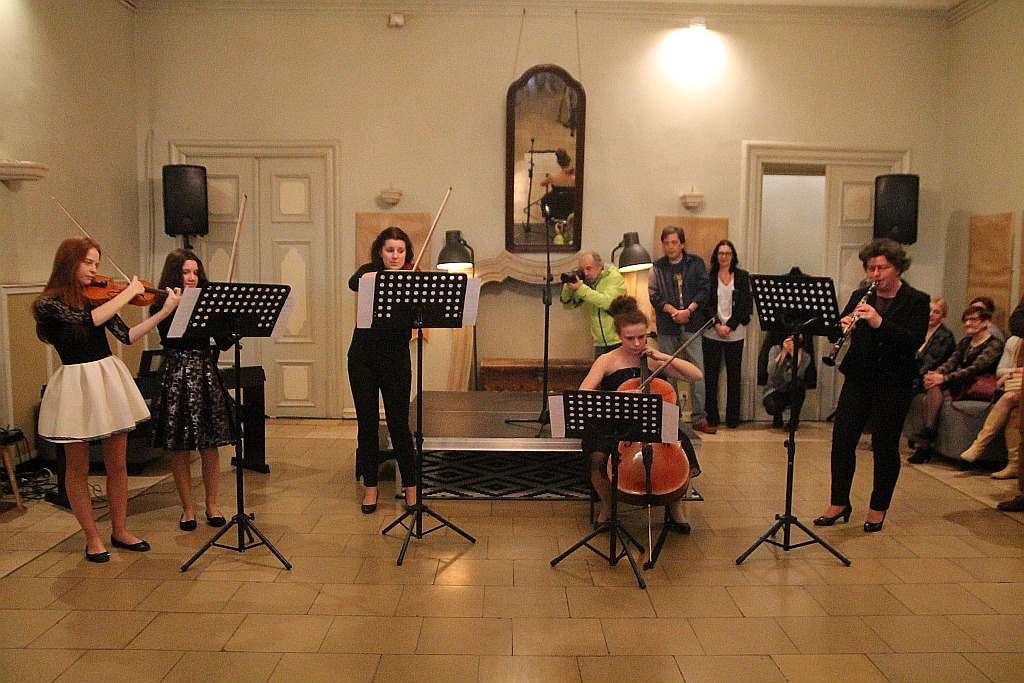 Ludzie legnickiej sceny świętowali Międzynarodowy  Dzień Teatru
