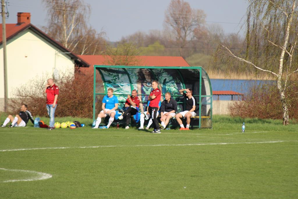 Spacerek beniaminka. Ikar pewnie pokonał Spartę Parszowice