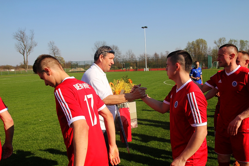 Roman Kuźmiński po 47 latach zostawia Kaczawę Bieniowice