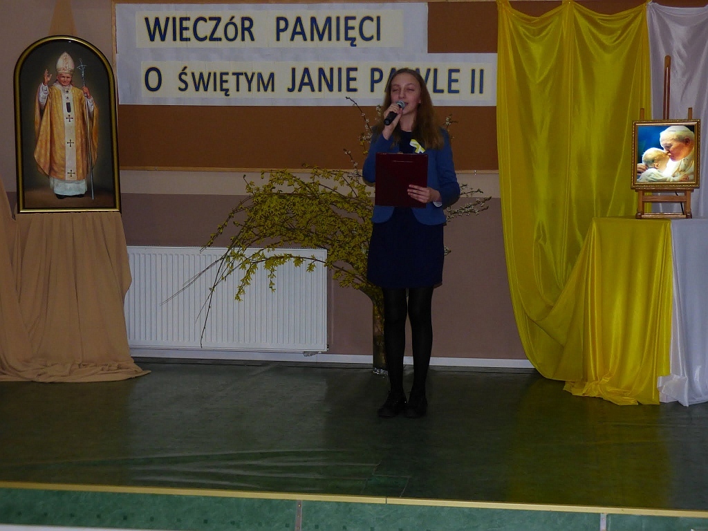 Kolejny raz uczniowie oddali hołd Świętemu Janowi Pawłowi II
