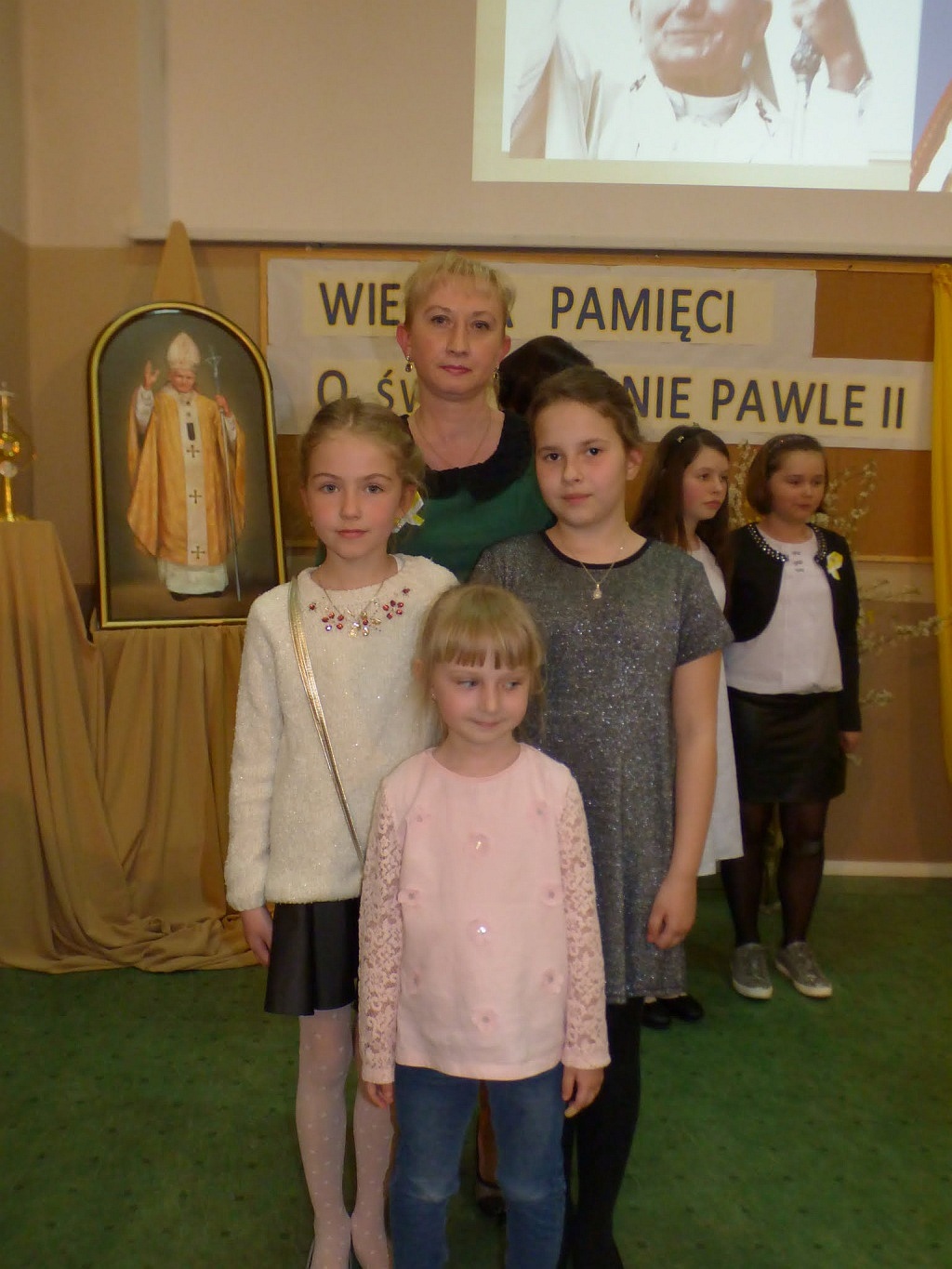 Kolejny raz uczniowie oddali hołd Świętemu Janowi Pawłowi II