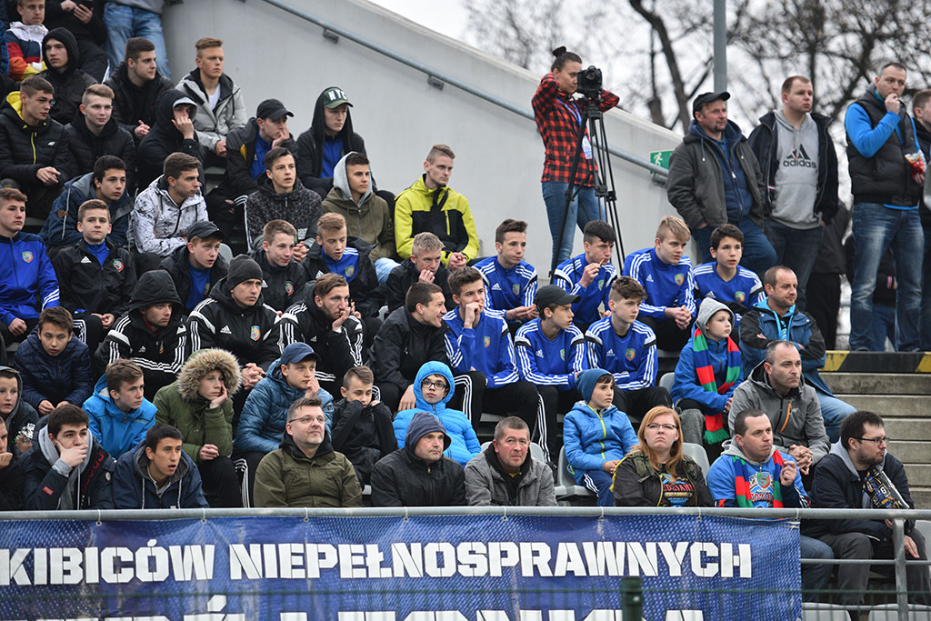 Piłkarze Miedzi zawiedli prawie cztery tysiące kibiców
