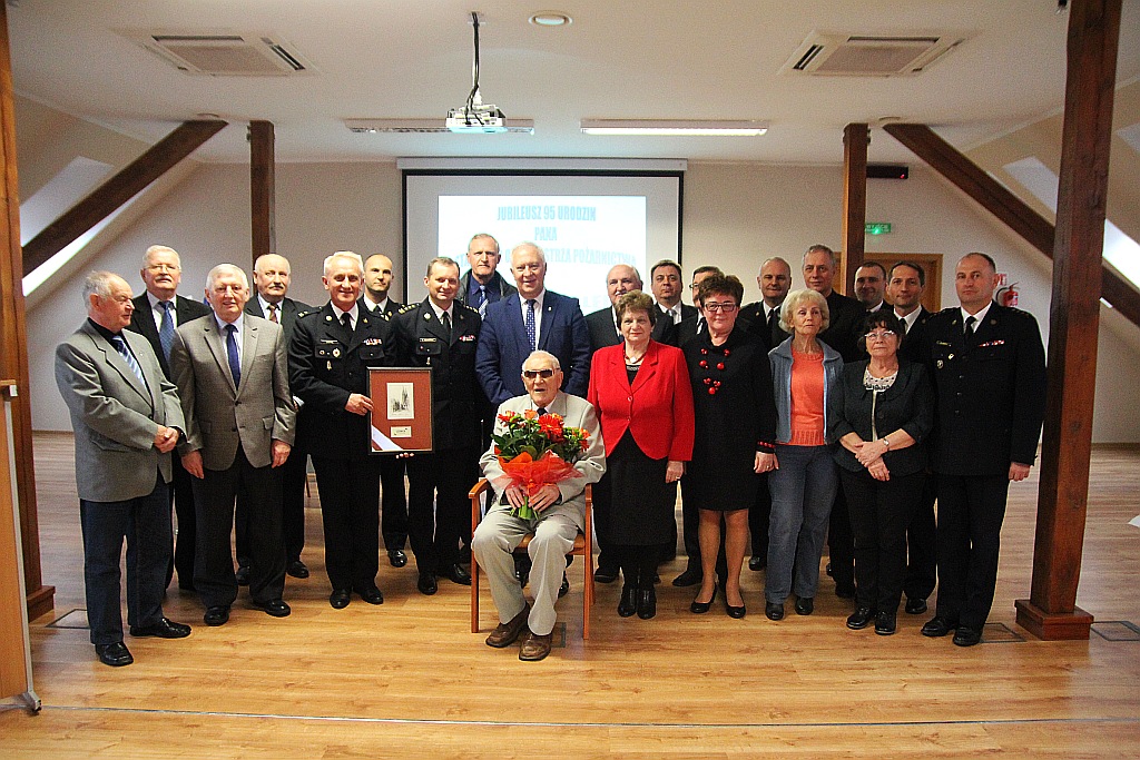 Uroczystość 95 urodzin st. ogn. w st. spoczynku Mariana Molędy