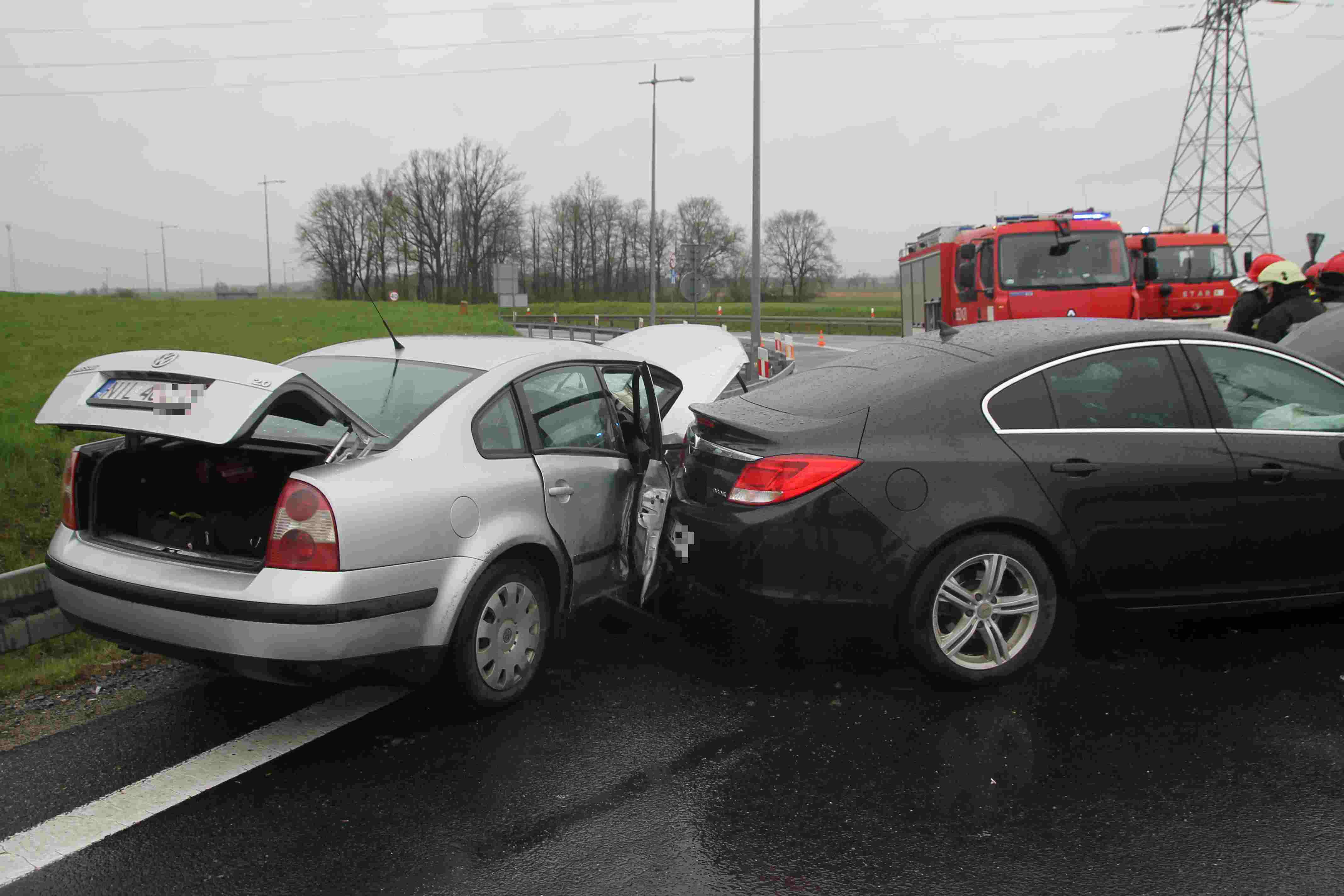 Wypadek na drodze do Złotoryi przy zjeździe na autostradę