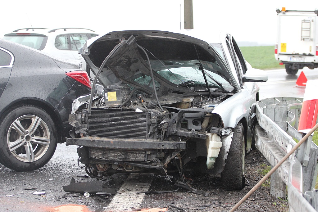 Wypadek na drodze do Złotoryi przy zjeździe na autostradę