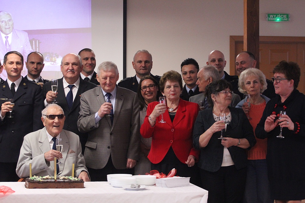 Uroczystość 95 urodzin st. ogn. w st. spoczynku Mariana Molędy
