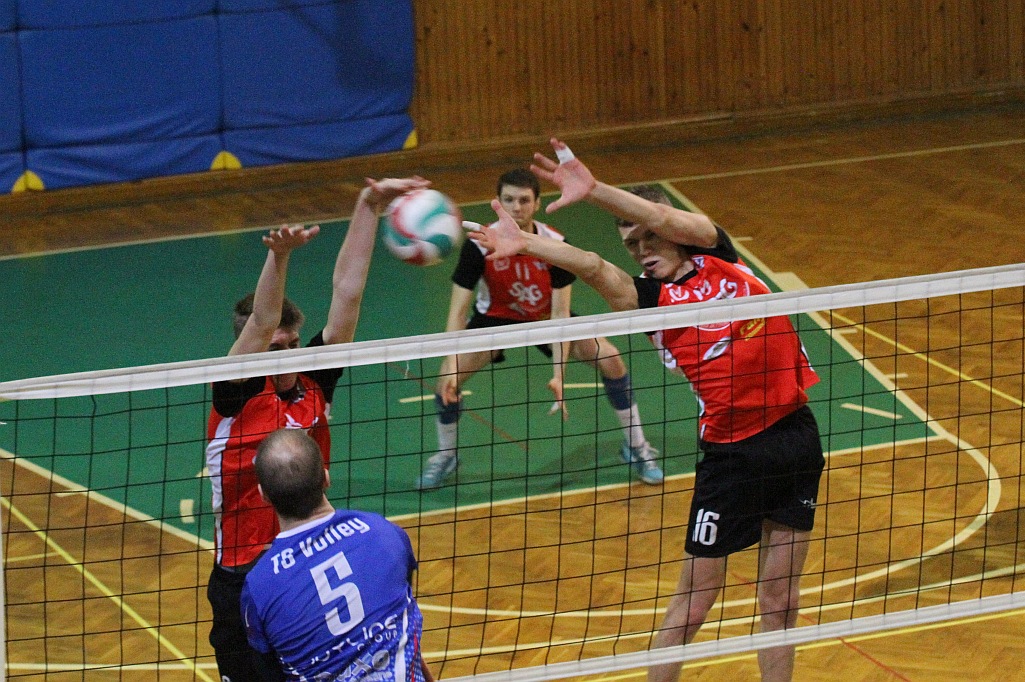 Siatkarze Ikara Legnica zakończyli sezon zwycięstwem