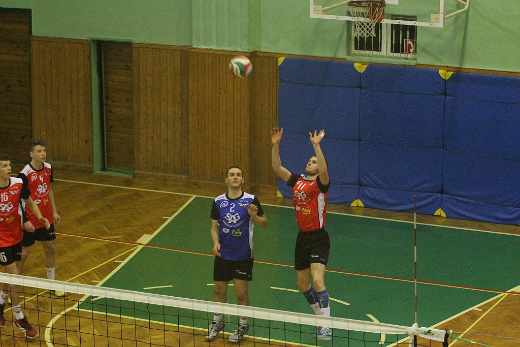Siatkarze Ikara Legnica zakończyli sezon zwycięstwem