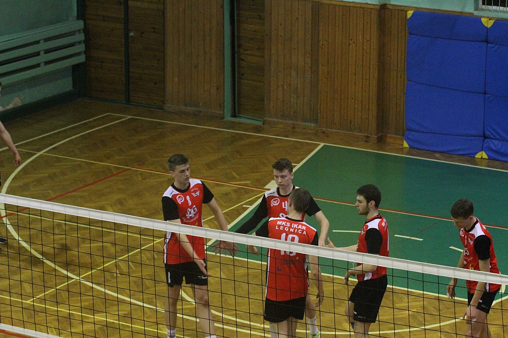 Siatkarze Ikara Legnica zakończyli sezon zwycięstwem