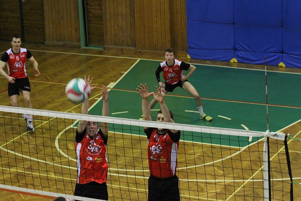Siatkarze Ikara Legnica zakończyli sezon zwycięstwem