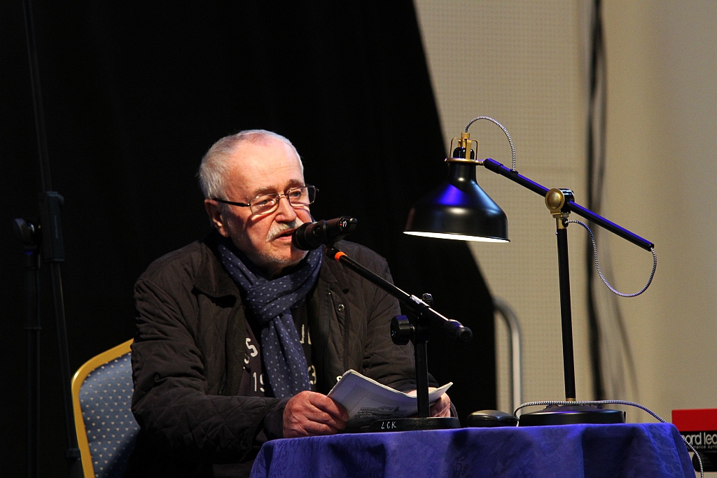 Mistrz Jan Nowicki dał popis swojego kunsztu recytatorskiego