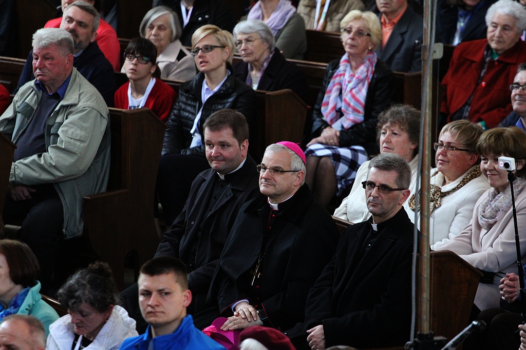 Budowanie mostów w kościele Matki Bożej Królowej Polski