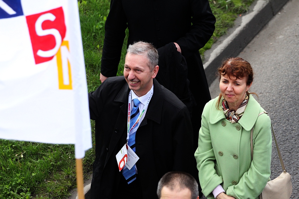 Blisko 2 tys. wiernych przeszło w Marszu dla Życia i Rodziny