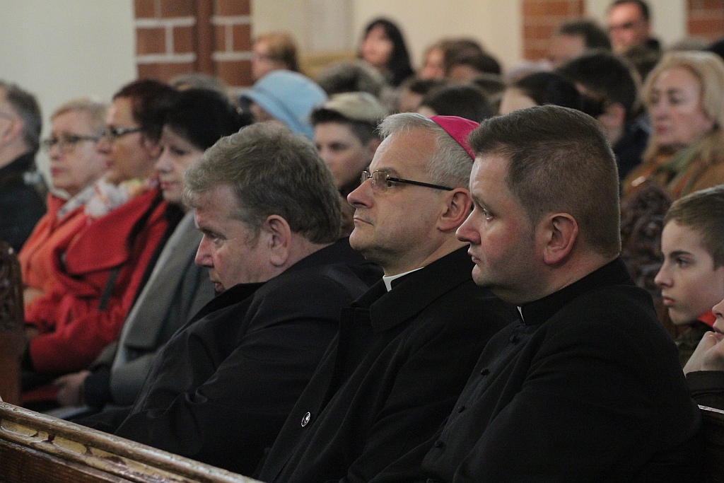 „Dźwięki w godzinie ciszy” usłyszeliśmy w legnickiej katedrze