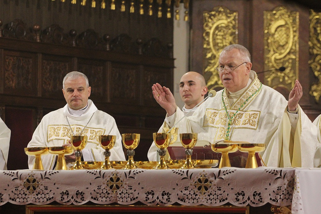 W katedrze ponad 150 księży uczestniczyło we Mszy Krzyżma