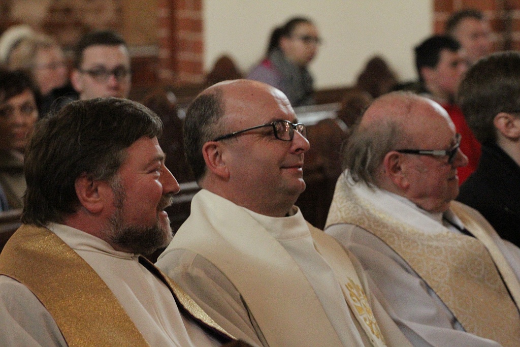 W katedrze ponad 150 księży uczestniczyło we Mszy Krzyżma